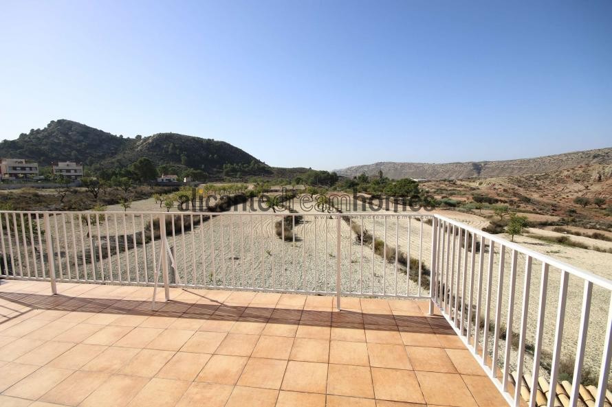 Lovely End of Terrace House in Loma Bada with great views and privacy in Alicante Dream Homes Hondon