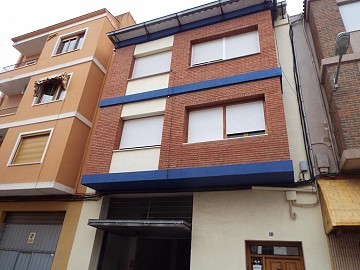Immaculate Townhouse with Garage in Caudete