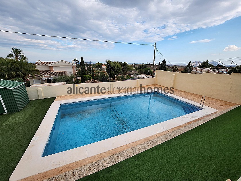 Elevated villa with pool and lovely sea views in Alicante Dream Homes Hondon