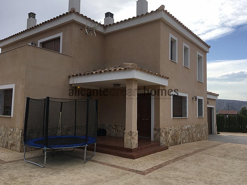 Large executive 5 bed home with 10x5 pool in Alicante Dream Homes Hondon