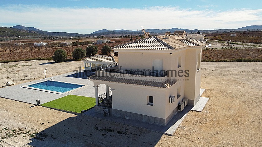 Nieuwbouwwoningen in Pinoso in Alicante Dream Homes Hondon